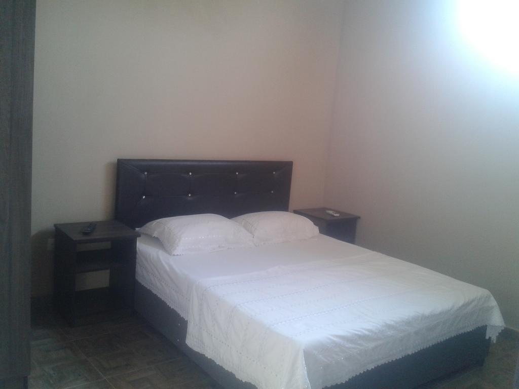 Maxim Mini Hotell Batumi Rom bilde