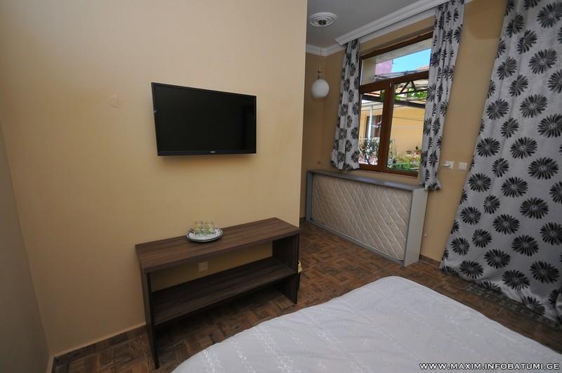Maxim Mini Hotell Batumi Eksteriør bilde